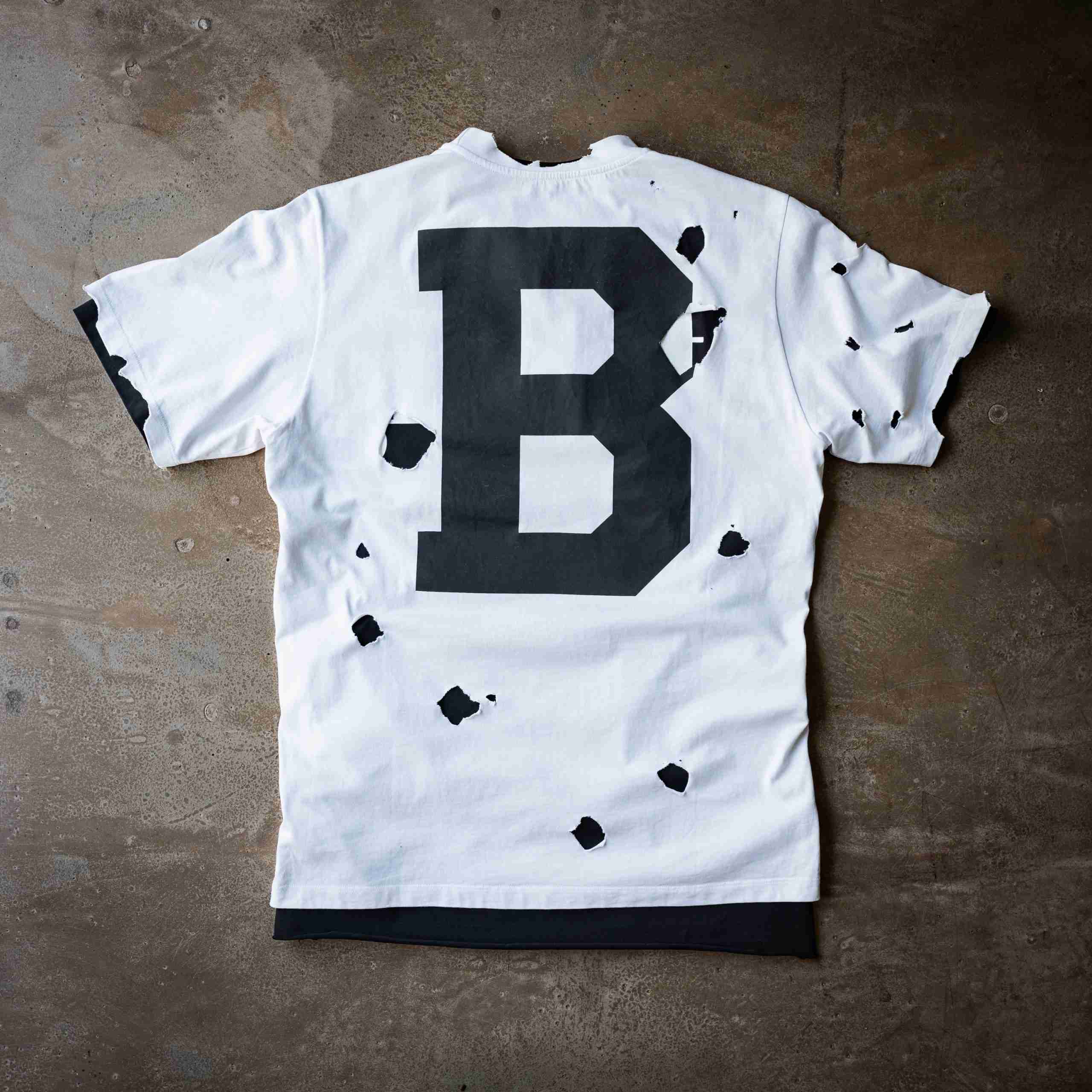 IL FANTASMA NEL BOSCO