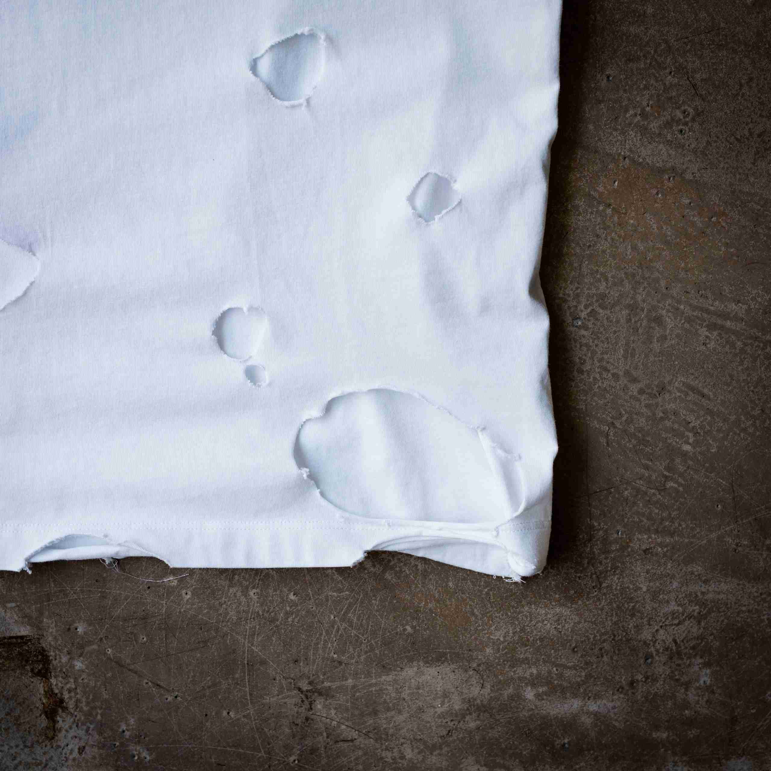 L'UOMO CON IL CAPPELLO