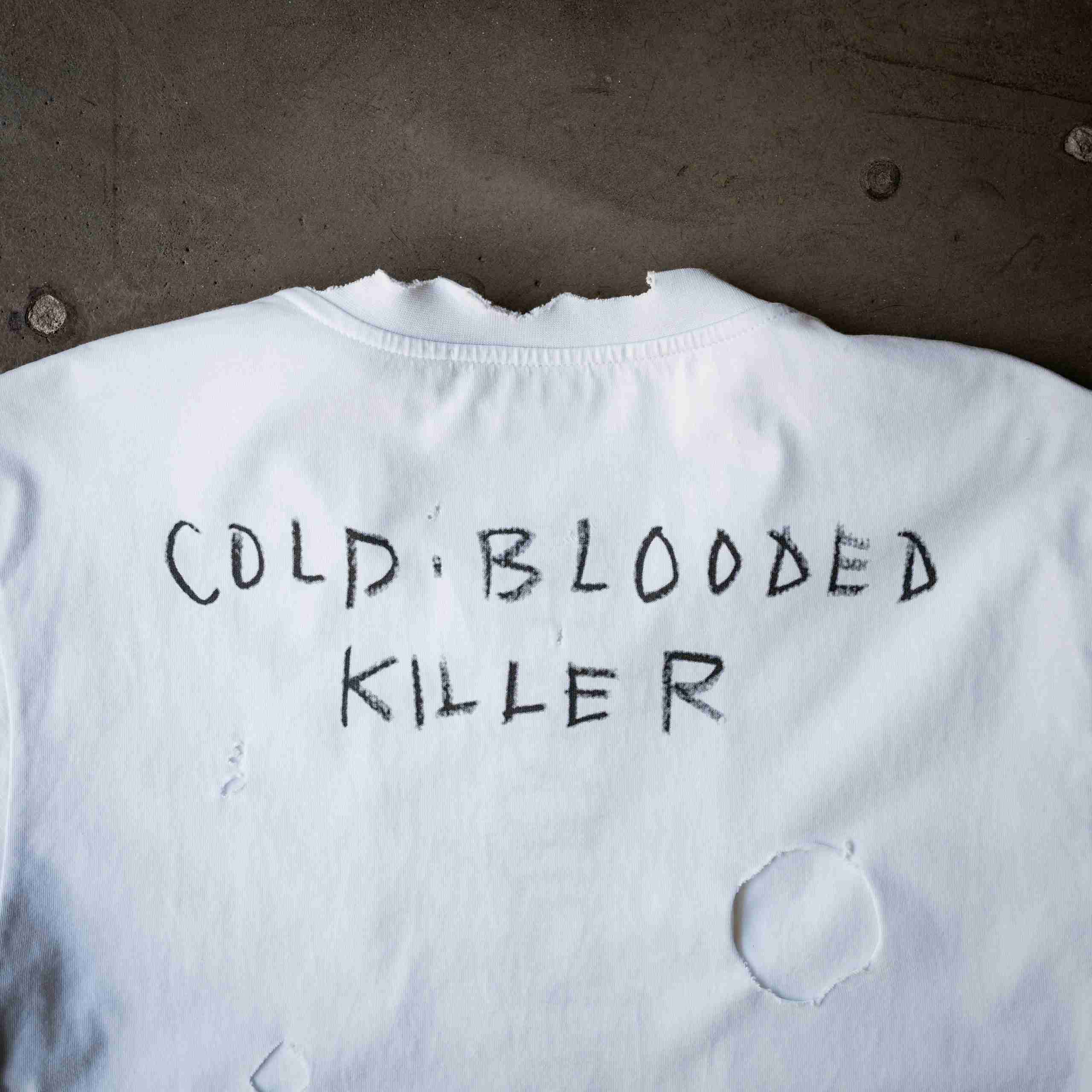 L'UOMO CON IL CAPPELLO